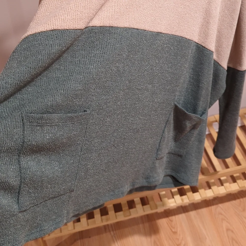 Colorblock tunic - Picture 2 of 2